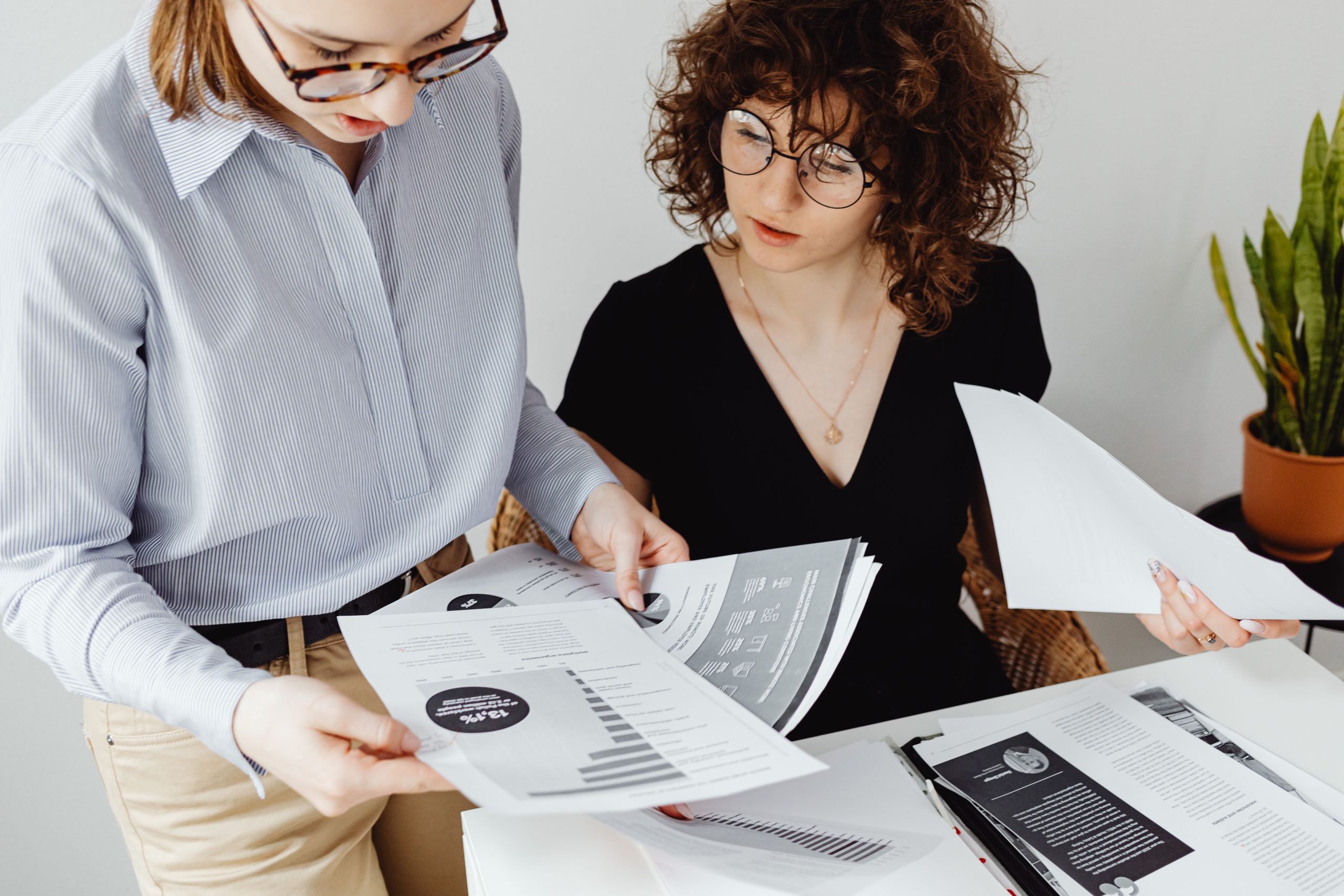 B2B Contact Databases for Marketing Agencies